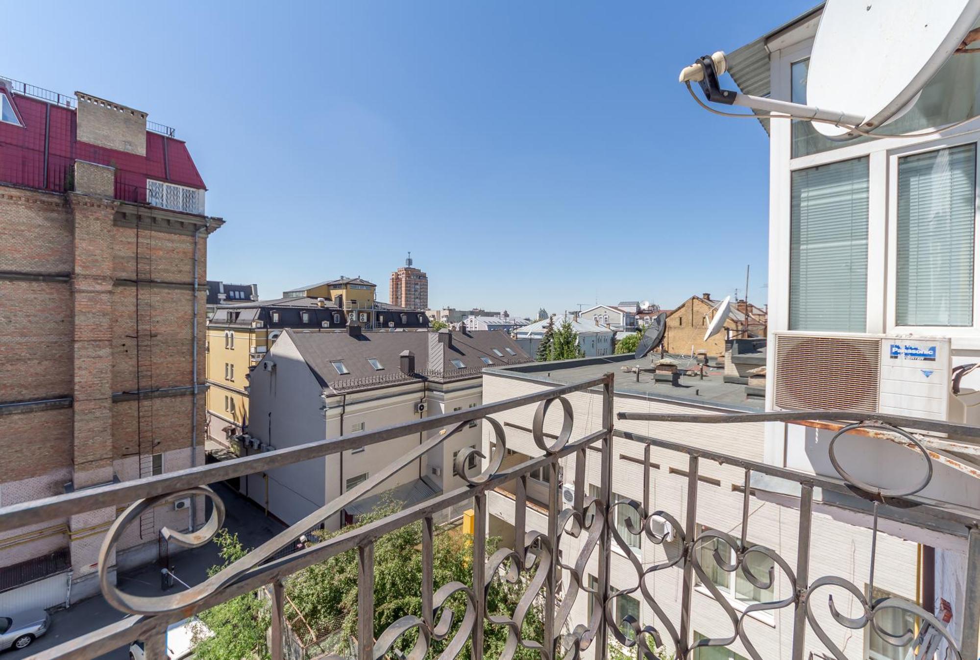 Central Apartments Kiev Luaran gambar