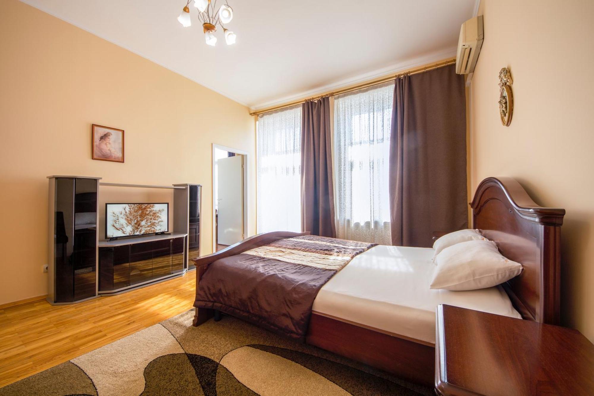 Central Apartments Kiev Luaran gambar