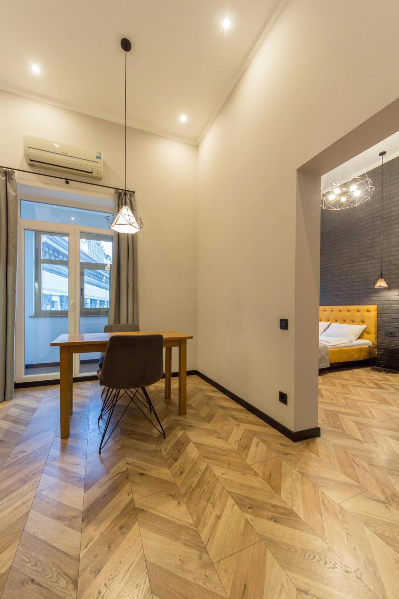 Central Apartments Kiev Luaran gambar
